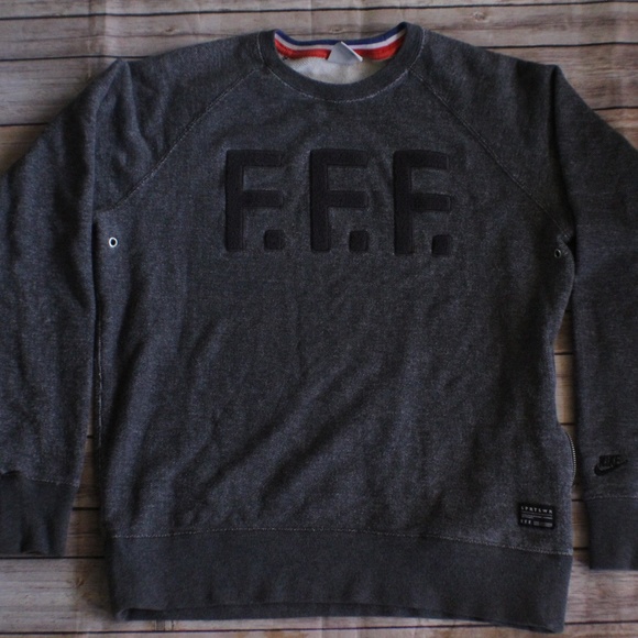 fff nike sportswear